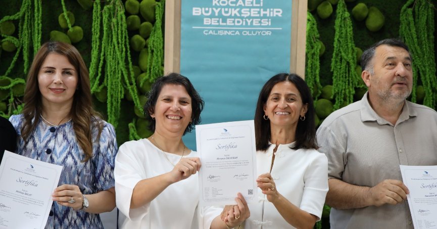  Tarım Akademisi’nde emekler sertifikayla taçlandı