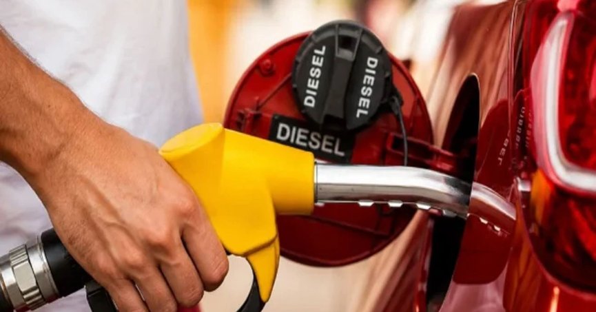 MOTORİNE BİR GECEDE 6,75 TL ZAM BEKLENİYOR
