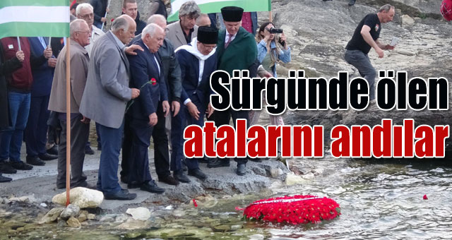 Sürgünde ölen atalarını andılar