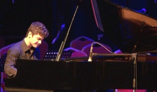 Suriyeli sığınmacı Piyanist konser verdi