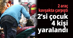 2 araç kavşakta çarpıştı