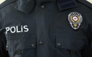 Polis memuru koronaya yenik düştü