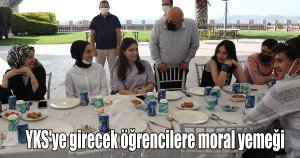 YKS'ye girecek öğrencilere moral yemeği