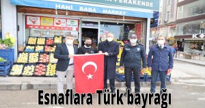Esnaflara Türk bayrağı 