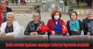 Emekli evlerinden faydalanan vatandaşlar Cumhuriyet Bayramında unutulmadı