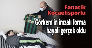 Görkem'in imzalı forma hayali gerçek oldu