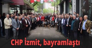 CHP İzmit, bayramlaştı