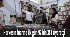 Kocaeli Kitap Fuarını daha ilk günden 92.381 kitap tutkunu ziyaret etti