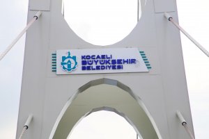 Kocaeli’nin markası köprülere işleniyor