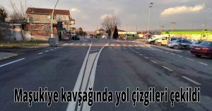 Maşukiye kavşağında yol çizgileri çekildi