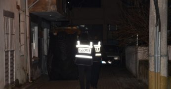 Polis gece yarısı  hepsini topladı