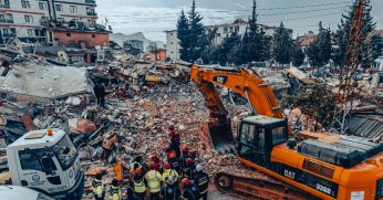 Depremde can kaybı 47 bin 932