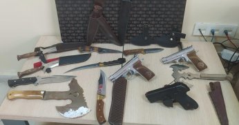 Silah kaçakçılarına baskın