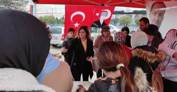 18 Mart Çanakkale Deniz Zaferi'nin 108.yıl dönümünde şehitlerimizin ruhuna helva dağıttılar