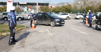 Büyükşehir Zabıtasıyla güvenli pazar alışverişi