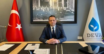  DEVA Partisi’nde Bayrak Teslimi