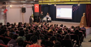 GTÜ Akademisyenleri Liselerde