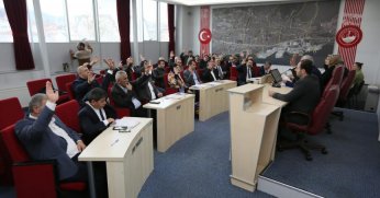 Derince’de Encümen ve Komisyon Üyeleri Belli Oldu