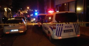 Polis memurunu silahla sırtından vurdu