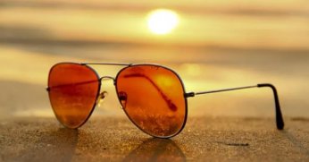 GÜNEŞ GÖZLÜĞÜ ALIRKEN DİKKAT!