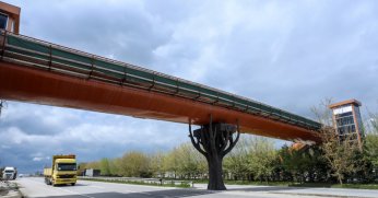 Ormanya üst geçide durak cebi yapılıyor