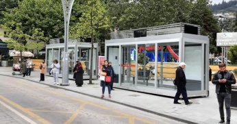 Cumhuriyet Parkına klimalı modern durak