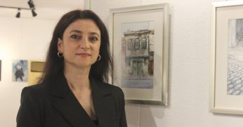 RESAM TÜRKAN ÇOBAN İLK KİŞİSEL RESİM SERGİSİNİ AÇTI