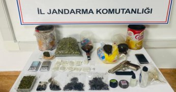 Baskın yapılan evde 3 kilo uyuşturucu ele geçirildi