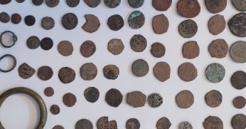 Durdurulan araçtan tarihi eser çıktı!