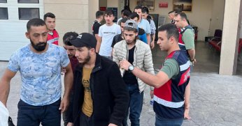 37 kaçak göçmen sınır dışı edildi