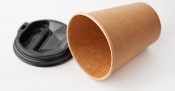 KAĞIT BARDAK VE PİPETLER, PLASTİKLER KADAR ZARARLI