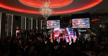 Erdoğan’la aynı fotoğraf karesine girmenin bedeli açıklandı