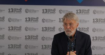 Marks’ı da oku Farabi’yi de oku