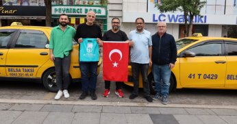 Cumhuriyetin 100. yılında Kocaeli kırmızı beyaz