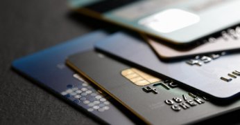 Kredi kartı ve kredilerin faizleri yeniden yükseldi