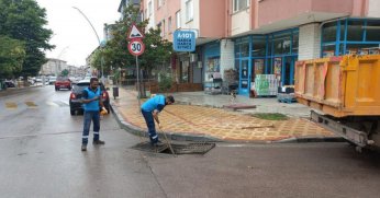 Büyükşehir, sağanak yağış öncesi teyakkuza geçti