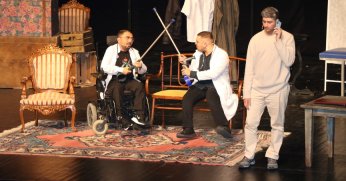 Sanatseverlerle buluştu