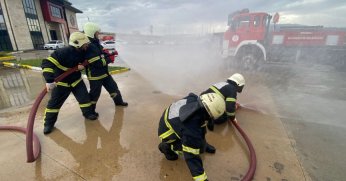 Acil durum ekiplerine Büyükşehir İtfaiyesinden eğitim