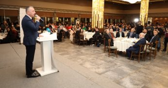 “Kentsel dönüşümü kentsel yenilenmeye dönüştürmeliyiz”