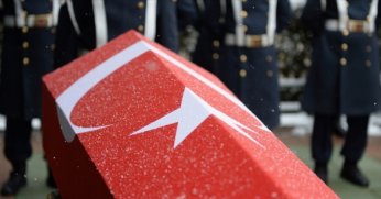 Pazartesi günü okullarda şehitler için 1 dakikalık saygı duruşunda bulunulacak