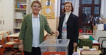 CHP İzmtit'te Hürriyet dedi