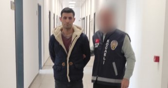 Silahla tehdit suçundan aranan şahıs yakalandı