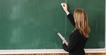 “Öğretmenleri Asgari Ücrete Mahkûm Eden Bu Sistem Değişmeli!”