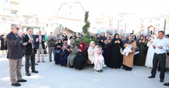 Umre Kafilesi Derince’den Dualarla Uğurlandı
