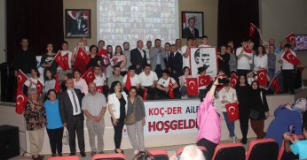 Otizmi Çocukların gösterisi ayakta alkışlandı