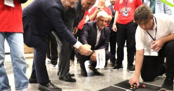 Robotlar GTÜ’de yarıştı