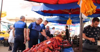 Derince'de Pazar Denetimleri Sürüyor