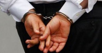 İkisi okul müdürü 3 öğretmen tutuklandı!