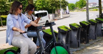 Hem bedeniniz hem de telefonunuz şarj olsun