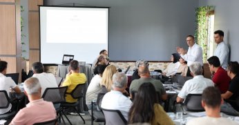 Gökçe Ekibiyle Derince’nin 5 Yılını Planlıyor